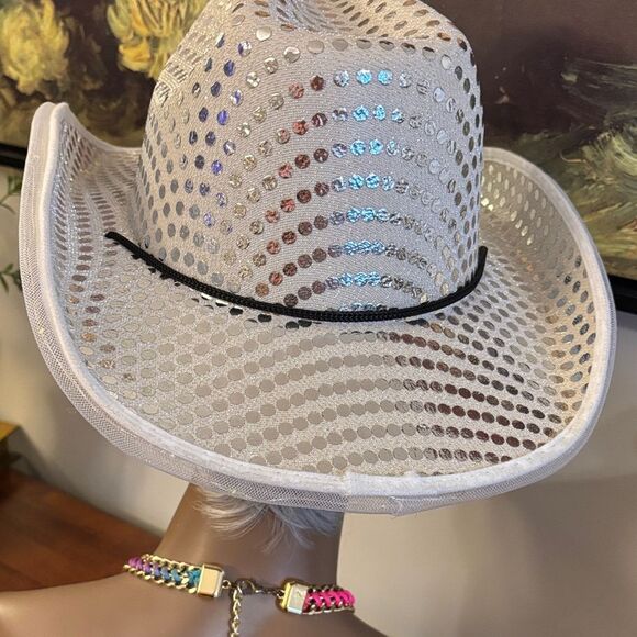 Stylish White and Silver Women's Cowboy Hat (lights up with three settings) NWOT - Picture 4 of 6
